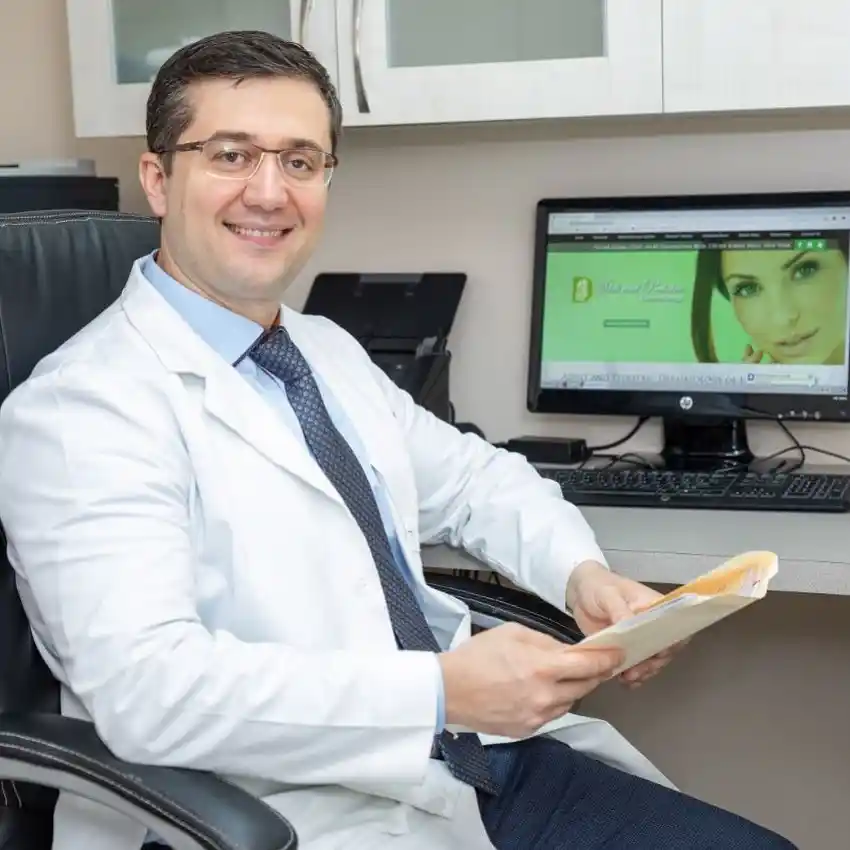 Dr. Michael Paltiel, MD, дерматолог с сертификацией совета в Форест-Хиллс, Куинс